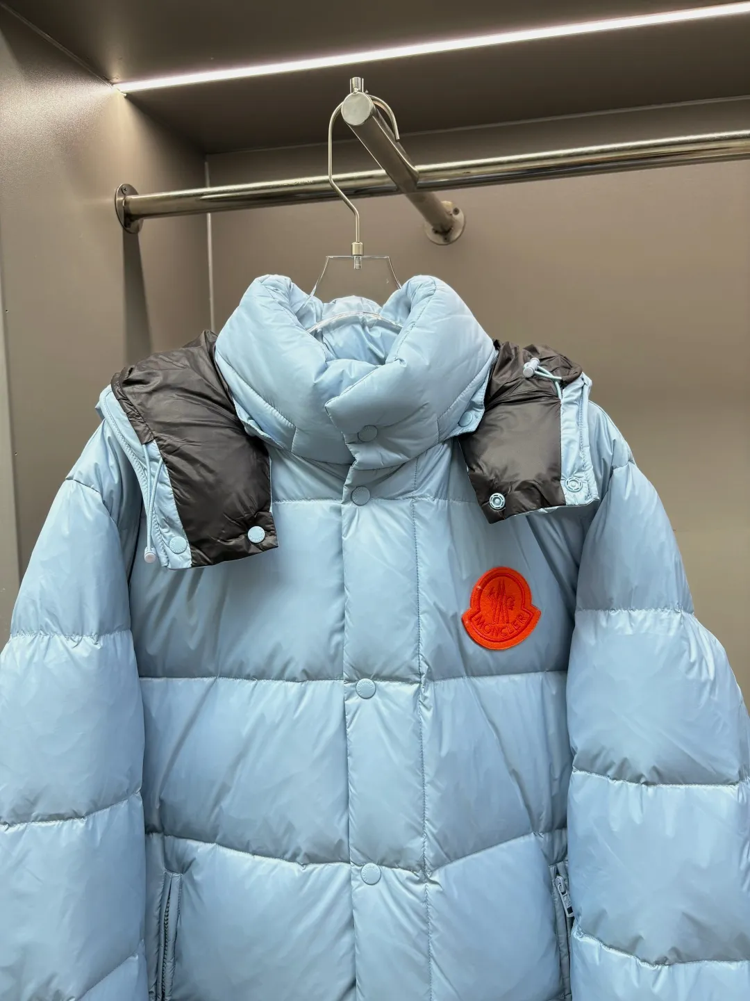 Moncler Cyclone Same Style In Stock Cyclone 80 Classic ， 。 ， 。Nylon laqué ， 95 ， 。 ， ， 。 Sizes：M-XXXL ：Blue Black